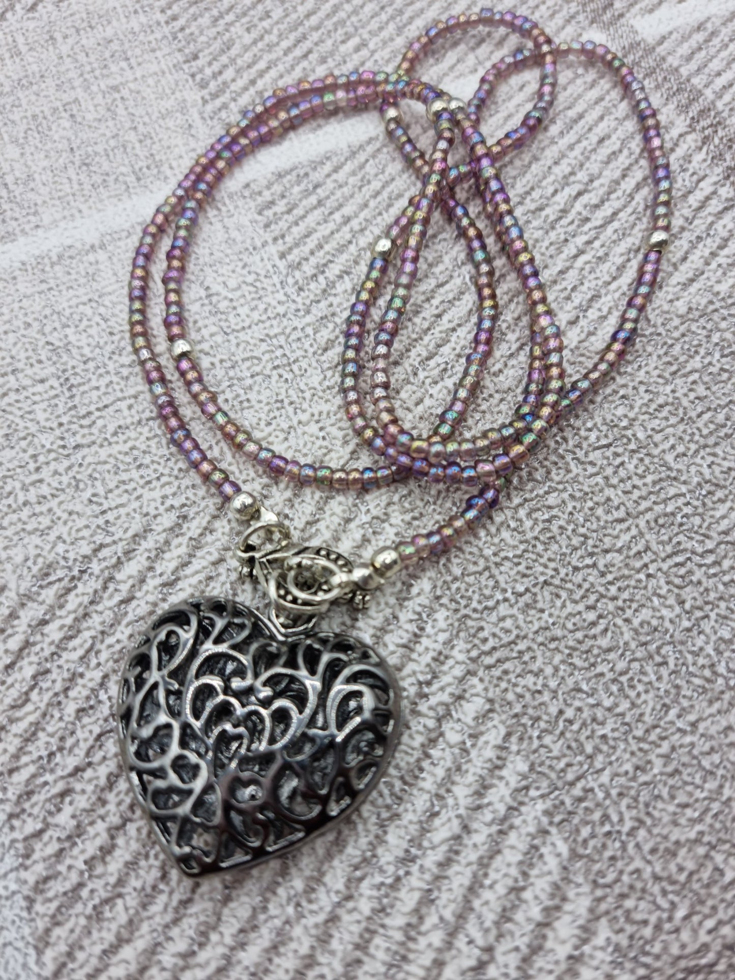 LARIOT STYLE SEED BEAD NECKLACE ( THREE COLOURS )