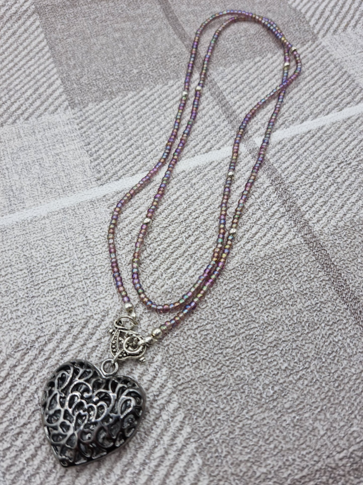 LARIOT STYLE SEED BEAD NECKLACE ( THREE COLOURS )