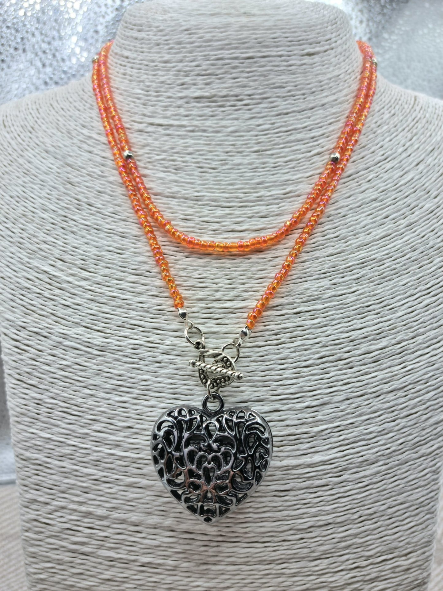 LARIOT STYLE SEED BEAD NECKLACE ( THREE COLOURS )