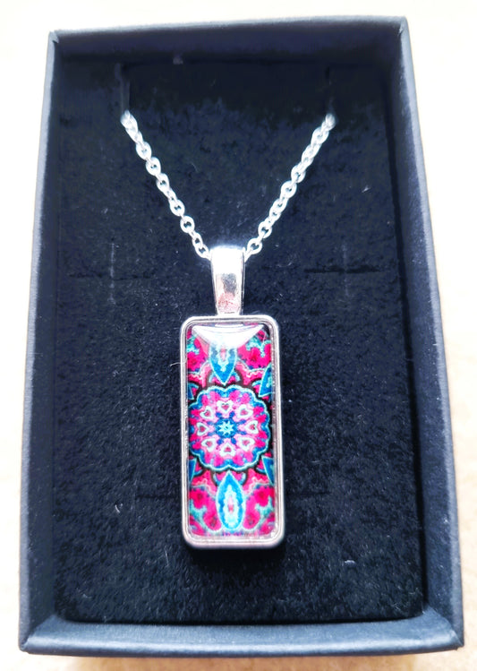 PINK MOROCCAN STYLE PENDANT