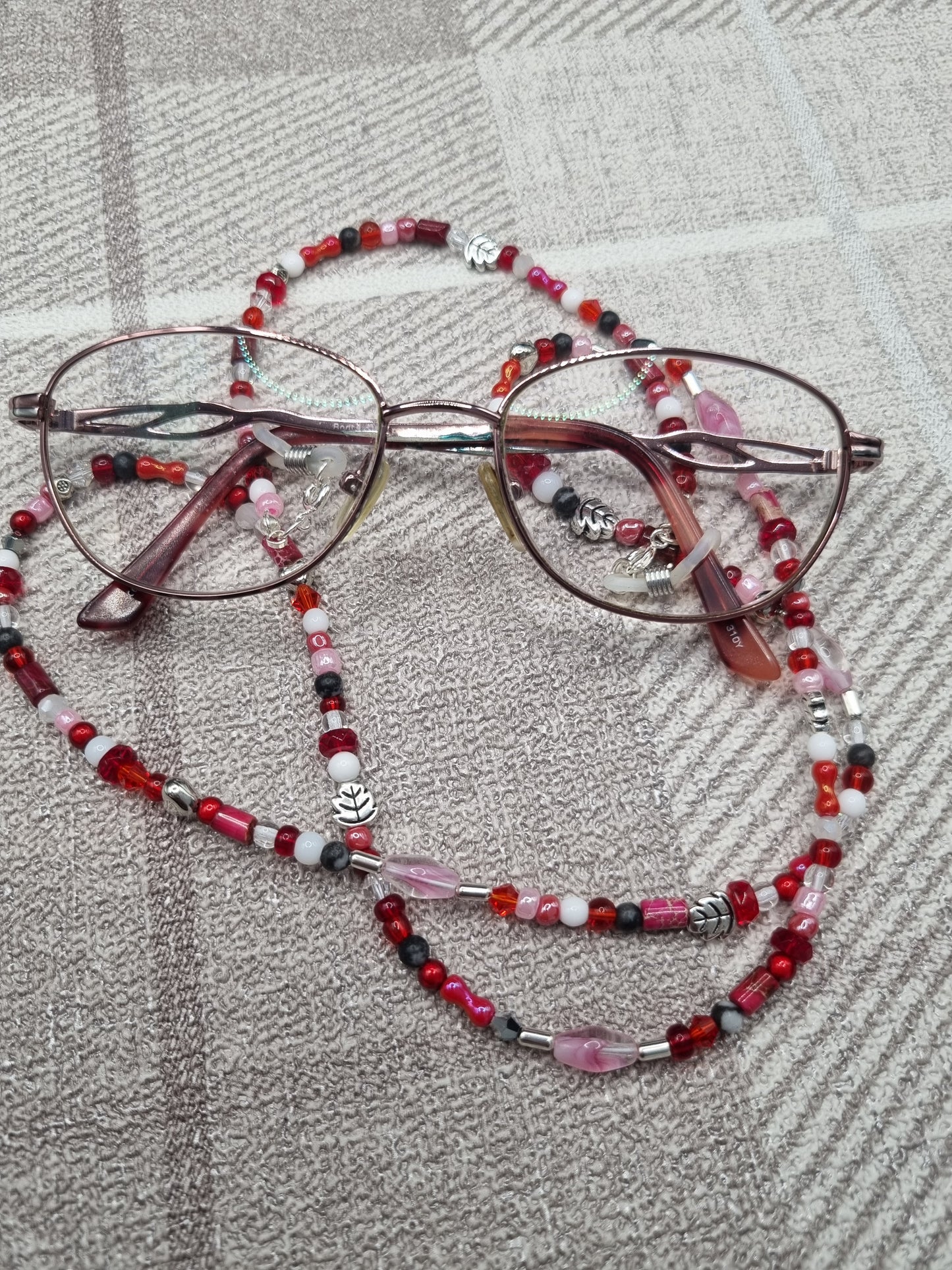 GLASSES/FACE MASK HOLDER/ID LANYARD/NECKLACE