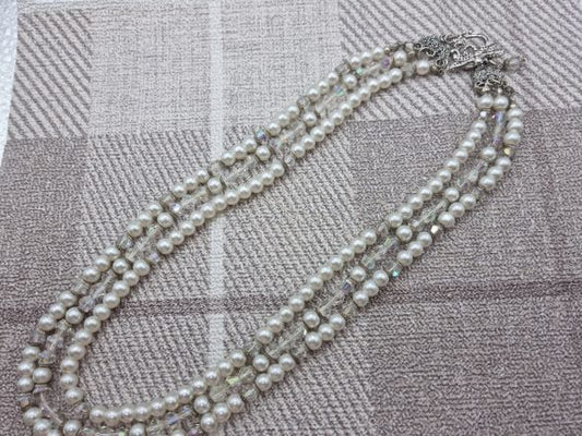 PEARL 3 STRAND NECKLACE