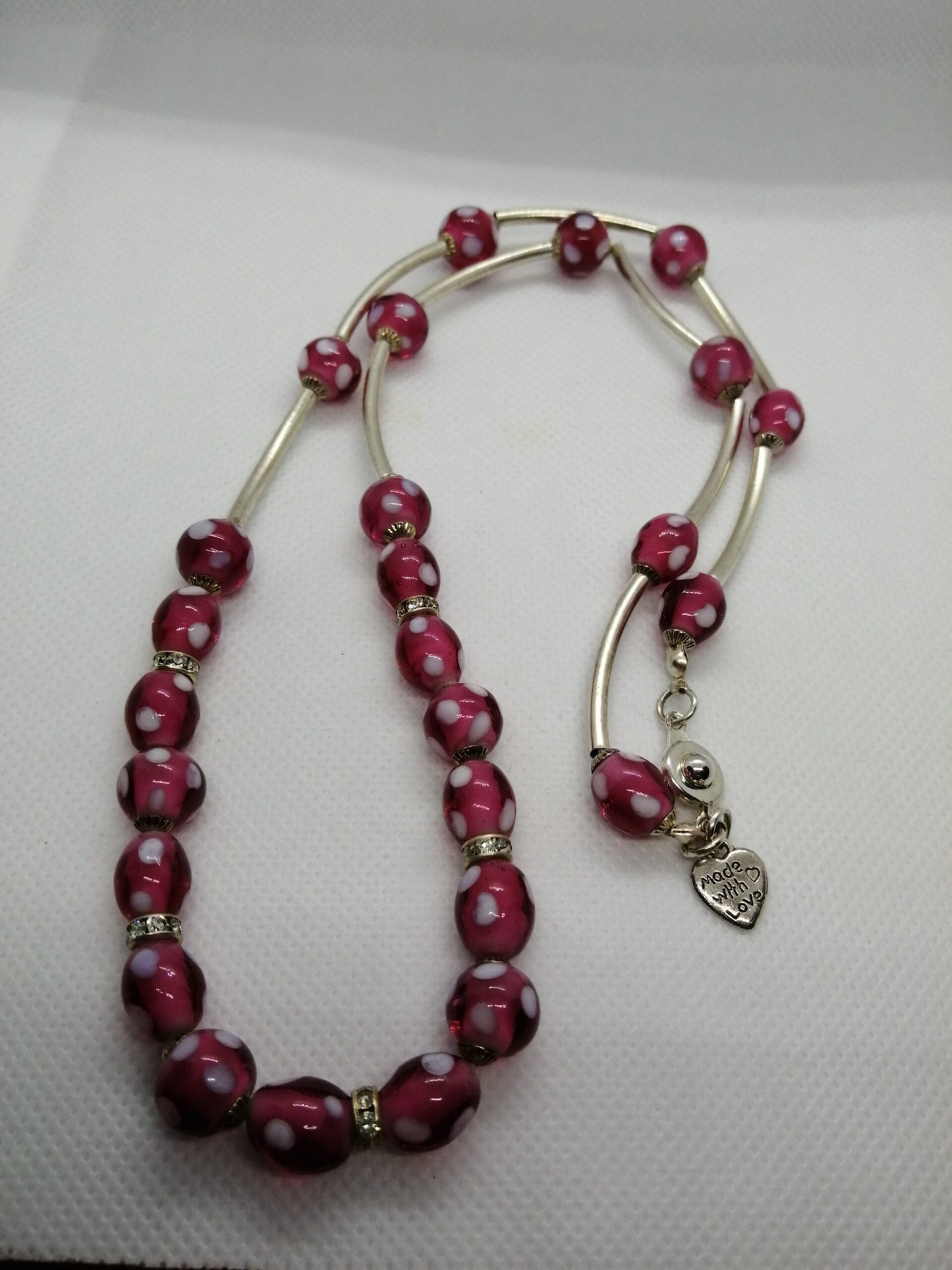 RED SPOTTED BEAD NECKLACE